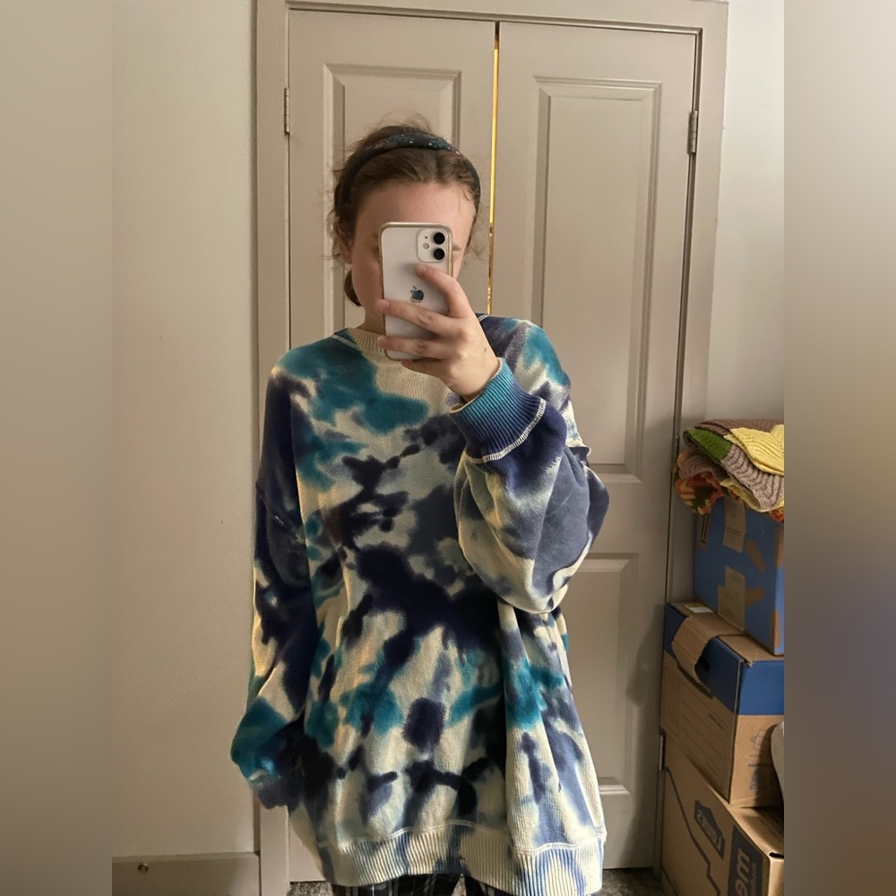 Oversized Tie-Dye Sweater